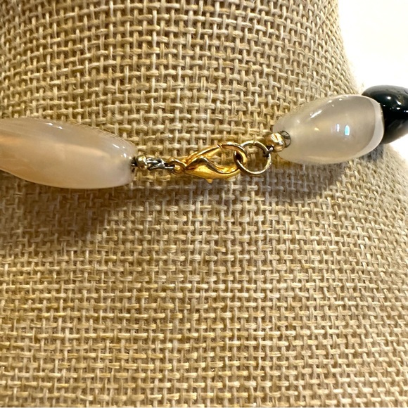 Gorgeous Multi Gemstone Genuine Necklace- orange, ivory, black - Agate - Picture 13 of 13